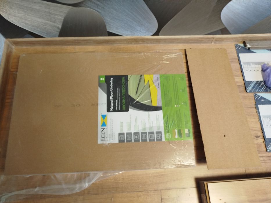 Ламинат водостойкий дуб Мадисон и подложка