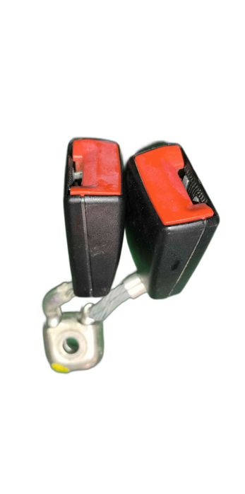 Encaixe de Cinto Central VW GOLF V