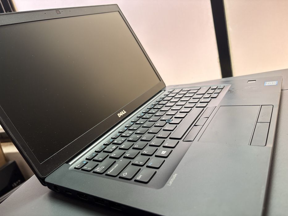Portátil Dell 7480 i7 8gb