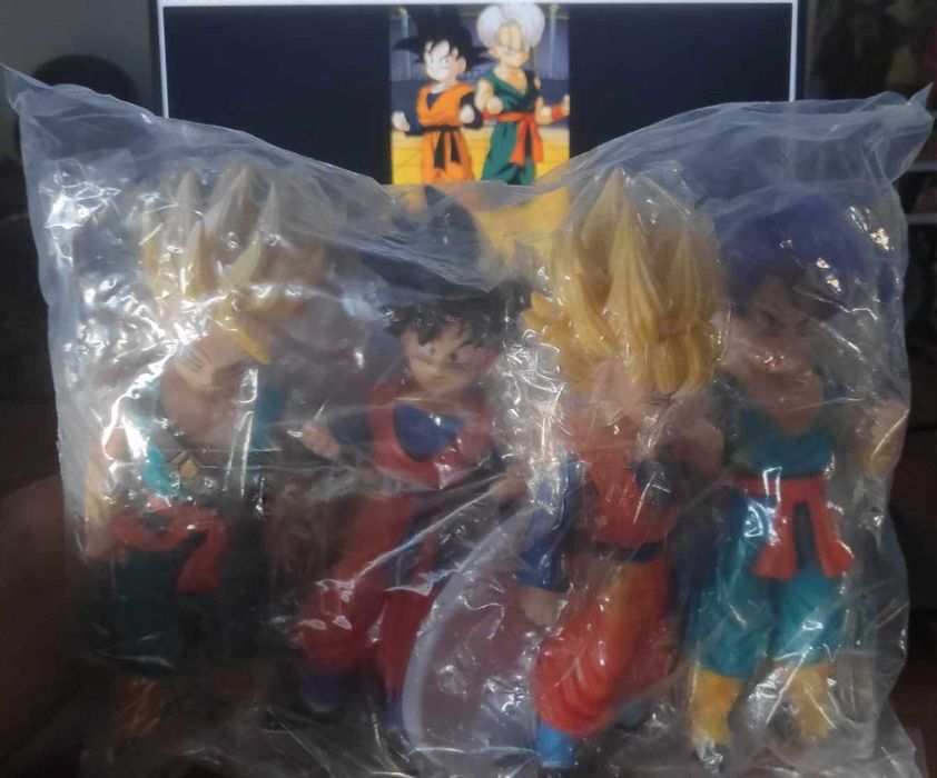 Dragon Ball Z Goten e Trunks425768643095449606