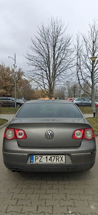 LA7T Passat 

Blacharsko BDB
Silnik 2.0 TDi

Podana cena za d