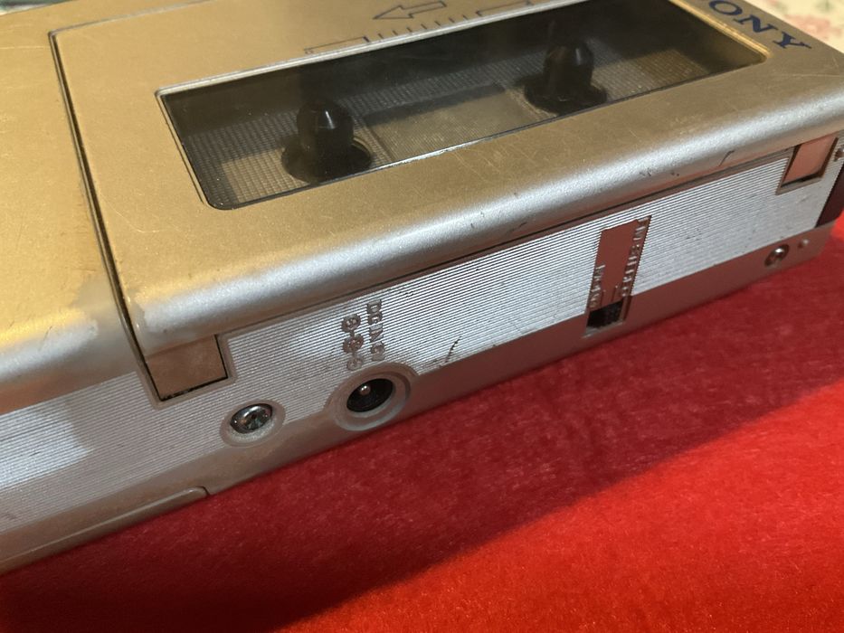 Walkman SONY F1 + Equalizador SONY SEQ-50