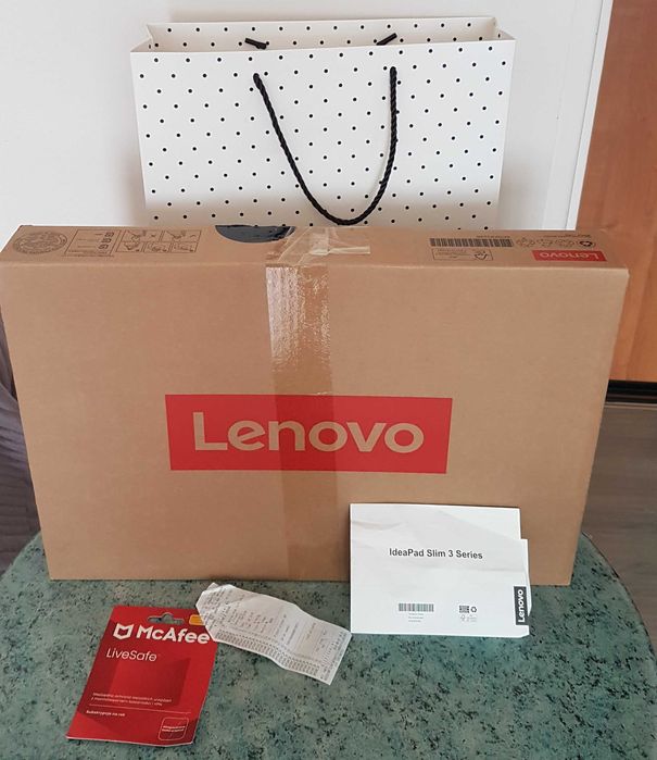Laptop Lenovo IdeaPad Slim 3 15,6" Intel Core i5 16 GB / 512 GB