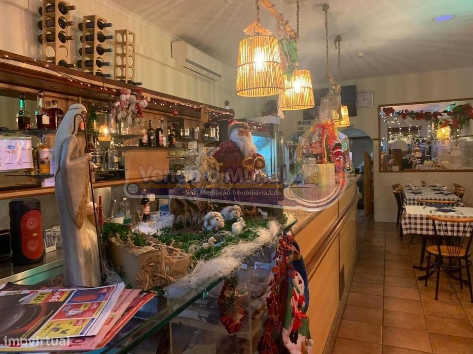 Estabelecimento Comercial  em Salvaterra de Magos (S516)