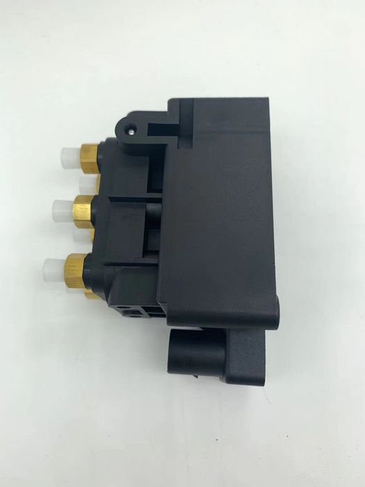 Блок клапанов пневмоподвеск JEEP CHEROKEE, 68087233AA