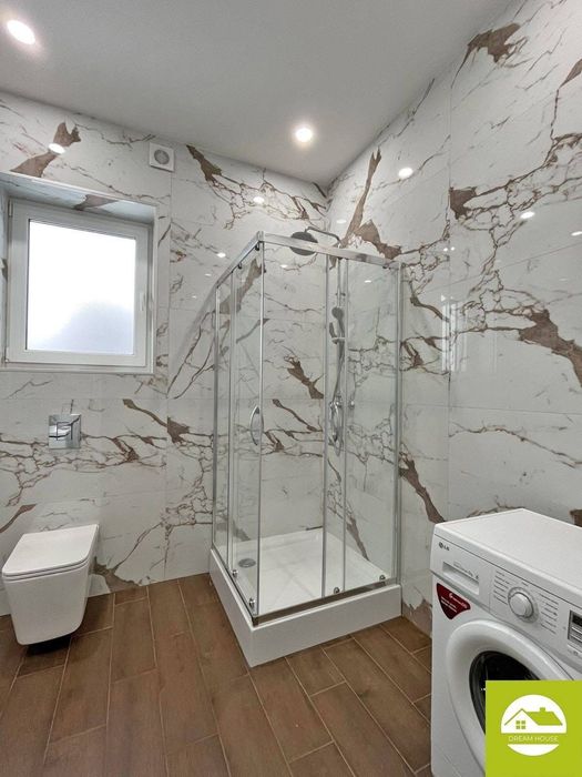 Перша здача.Квартира зі світлом! Здається трикімнатна велика квартира