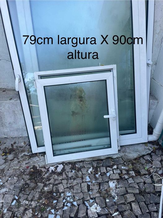 Portas e janelas de vidro duplo e corte termico da TECHNAL branco mate