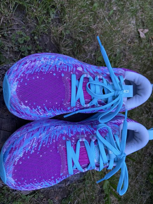 Продам жіночі кросівки ASICS Noosa Tri 16