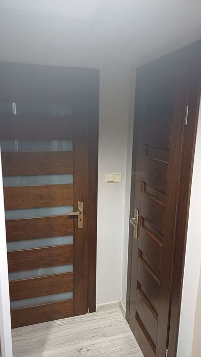 Drzwi wewnętrzne drewniane
