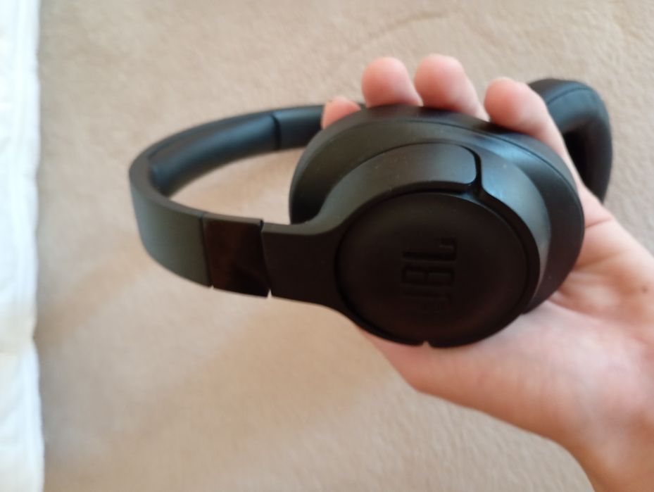 lekko używane słuchawki Jbl