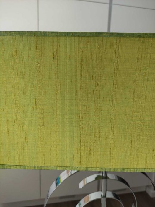 Candeeiro decorativo de mesa de apoio