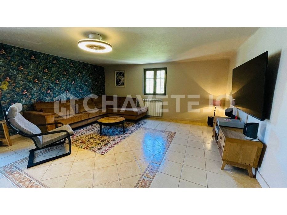 Quinta com 1ha de terreno, casas de hospedes e com vistas deslumbra...