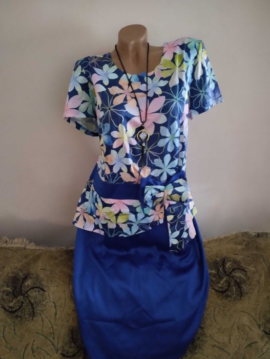 Дві сукні 54 розмір. Дивіться заміри