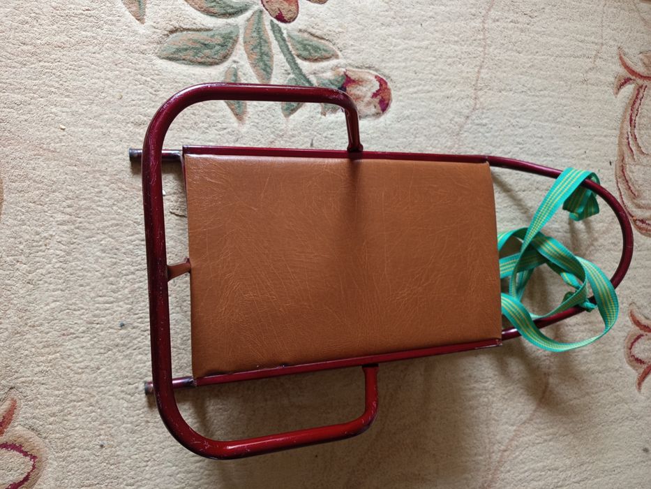 Санчата (сані) дитячі зі спинкою, сидіння штучна шкіра