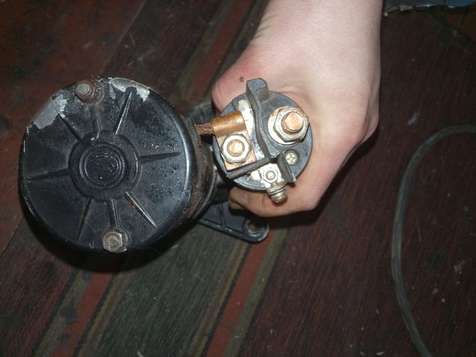 Продам Стартер до МТЗ - Т40 , А також другий не знаю від чого