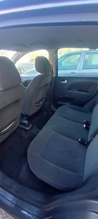 Ford fiesta 1.2 Gasolina 2005