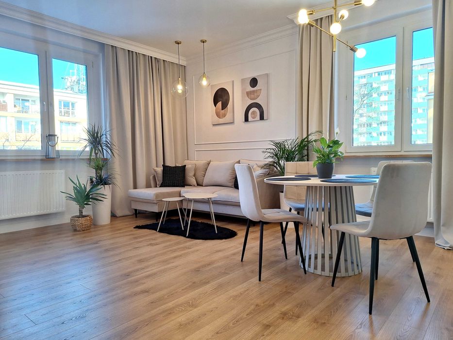 Plac Hallera, 2 pokoje po remoncie w kamienicy