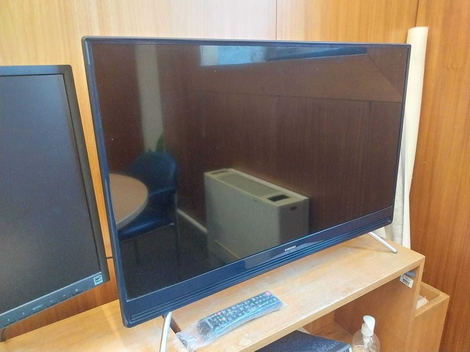 TV SAMSUNG 32 - em óptimo estado de conservação