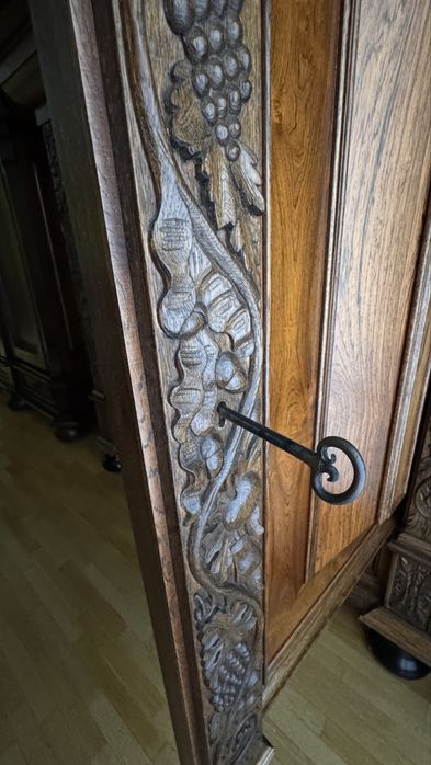 Шафа з натурального дерева Європа