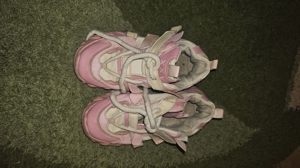 Кросівки 34р для дівчинки