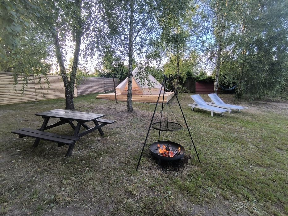 Brzozowisko. Glamping, namiot, Wiele, Kaszuby, balia, balia ogrodowa, jacuzzi, nocleg  na Kaszubach, jezioro Wielewskie. Nowość