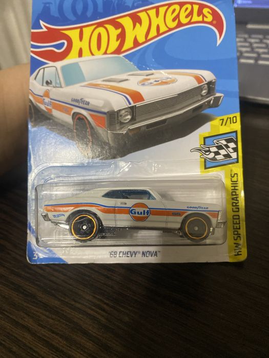 Машинка для гри Хот вілс | Hot Wheels | 68 CHEVY NOVA