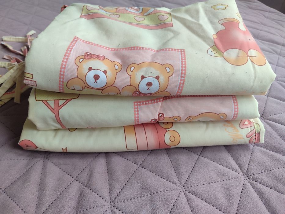 Бортики на дитяче ліжечко