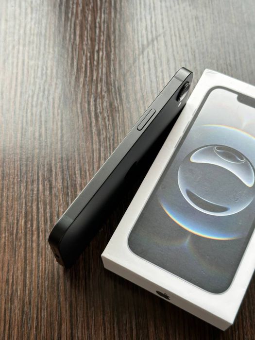 Продам IPhone 16 Е 128  Neverlock