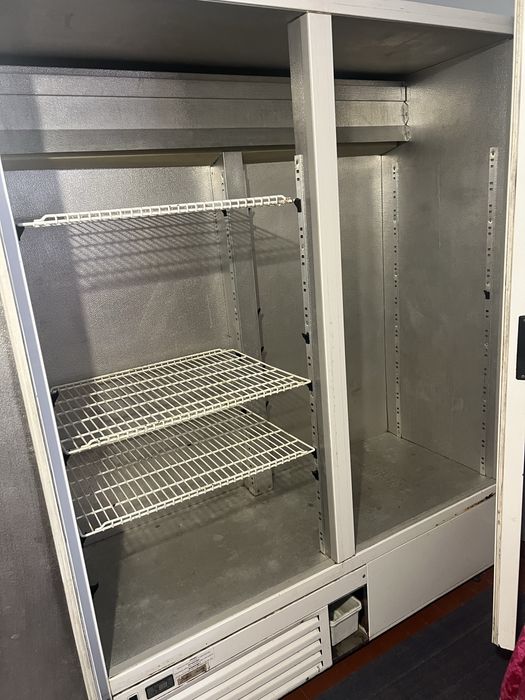 Шафа холодильна Cold S - 1400