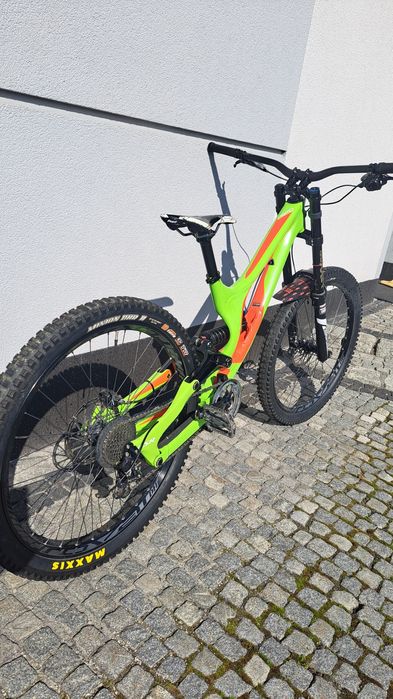 Specialized demo 8