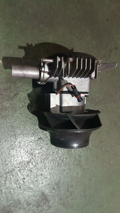 Dmuchawa powietrza silnik Webasto AT 3500ST DC Actros