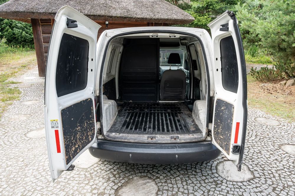 Volkswagen Caddy Furgon (Van) / 1.6 Tdi 75Km / Manual  / Salon Pl