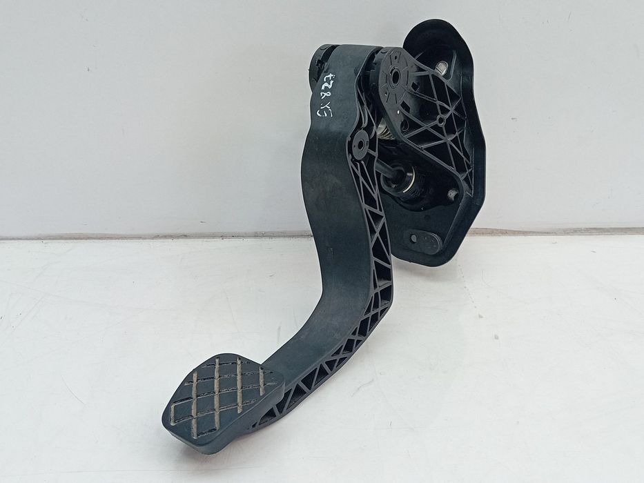 Pedal da embraiagem VOLKSWAGEN Polo (AW1)