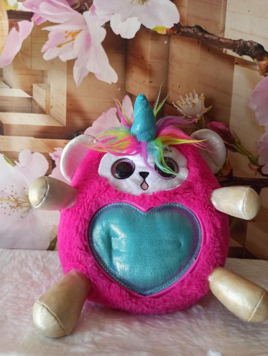 Maskotka jednorożec małpka