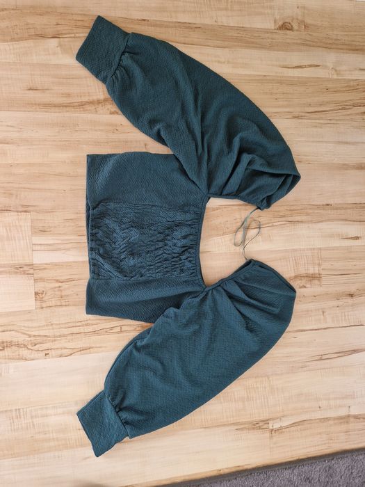 Zielona bluzka, bufiaste rękawy roz.M Pull&Bear