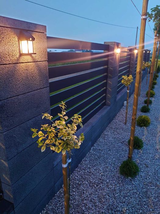 Lampa solarna ogrodowa