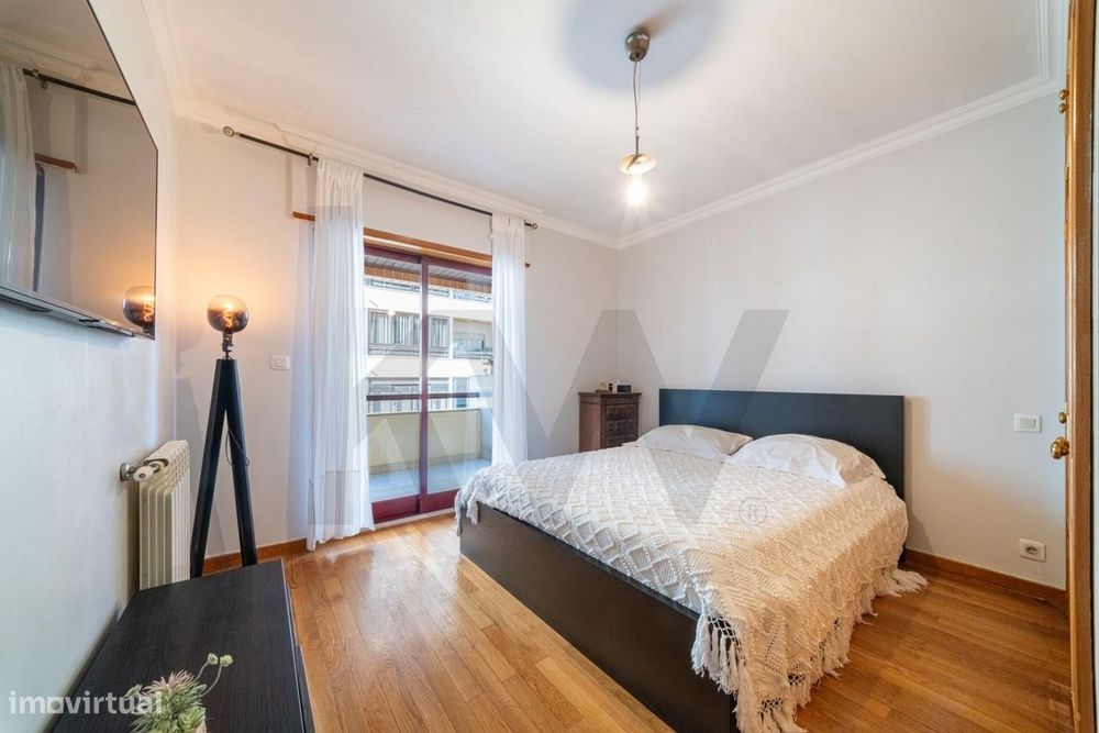 T3 - Perto Da Praia C/ Garagem | Oeiras