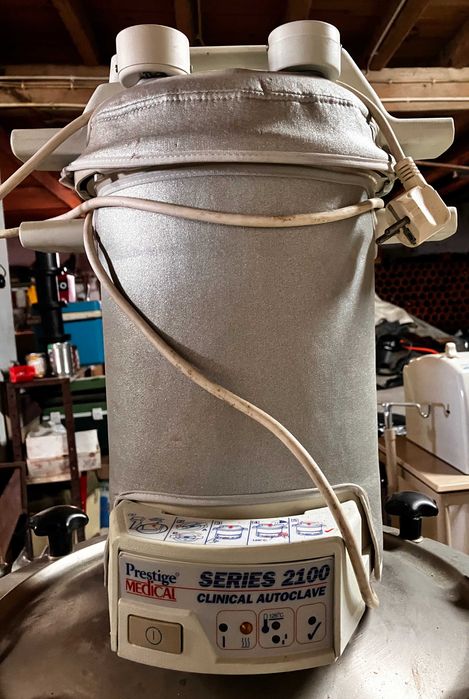 Equipamento Estomatologia 4