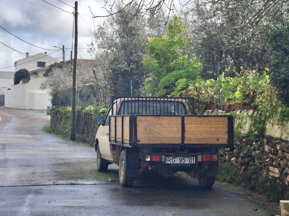 Carrinha de caixa aberta