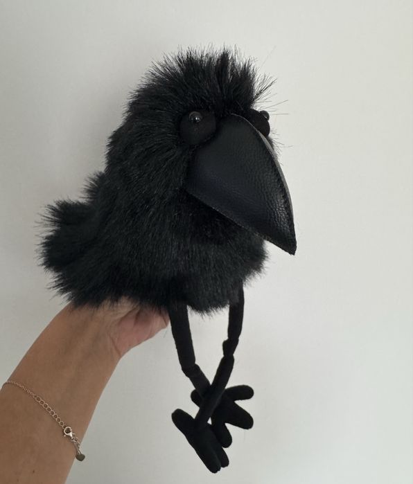 Мʼяка іграшка ворона
