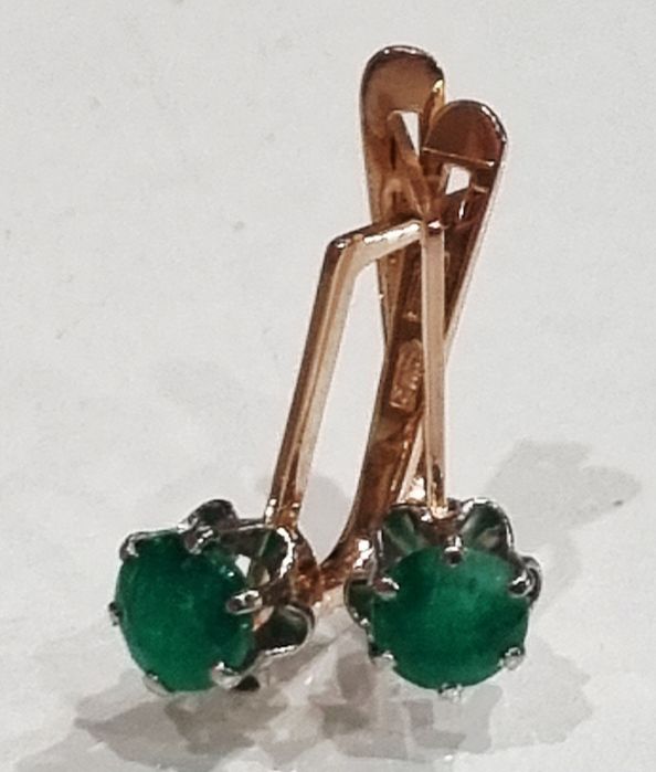 Золоті сережки зі смарагдами. 3,07 грм