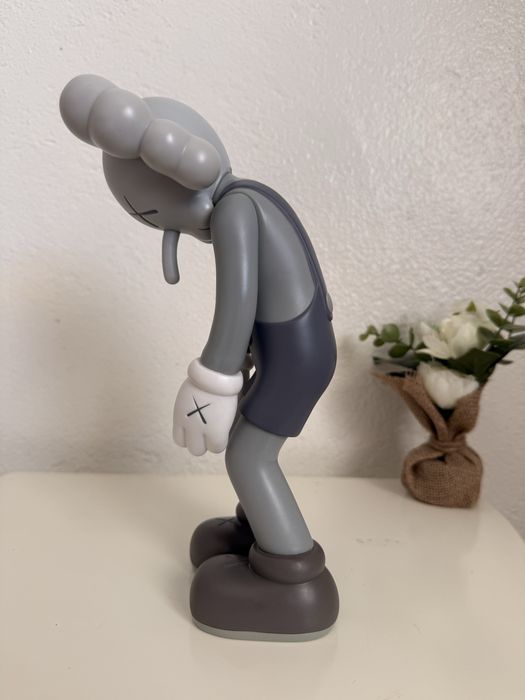 Boneco Kaws 37 Cm