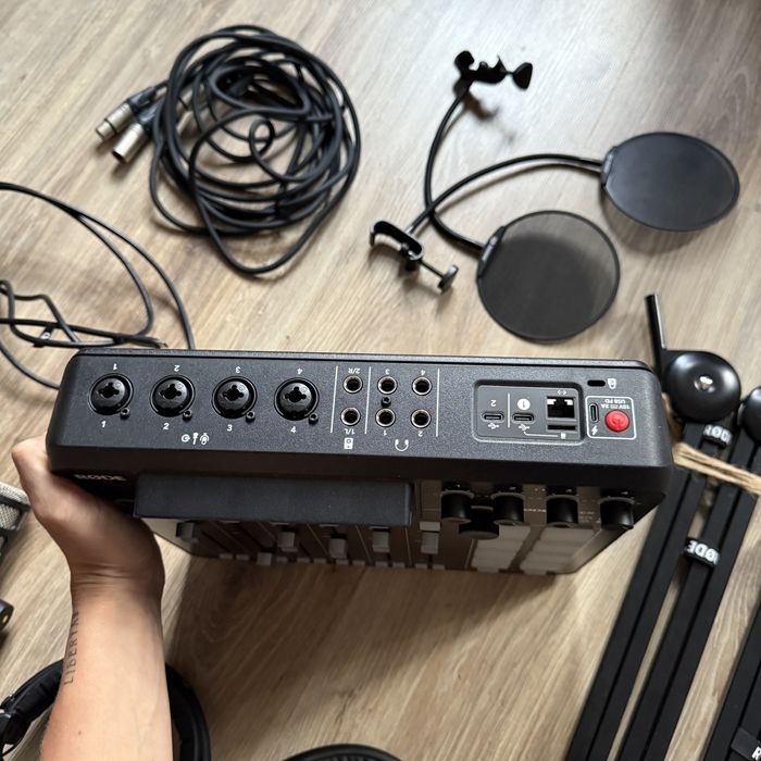 Profesjonalne studio podcastowe | RODECaster Pro II + mikrofony | gotowy zestaw, jak nowy