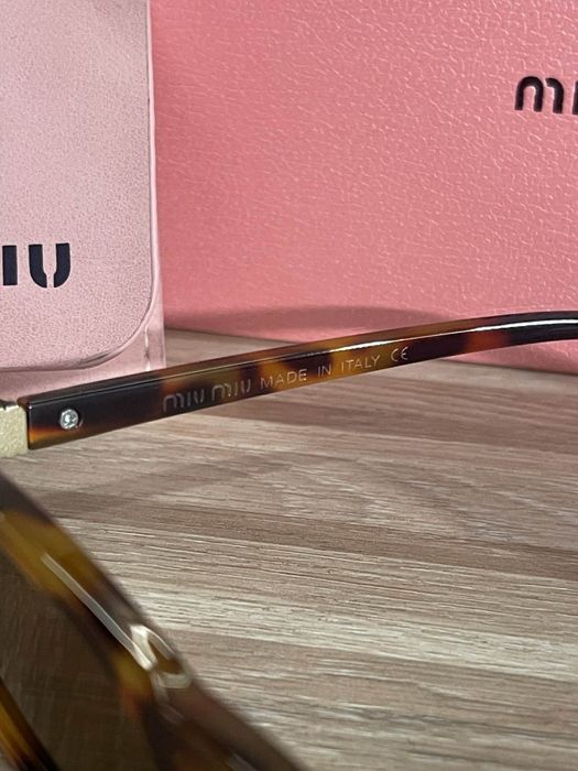 Okulary Miu miu.