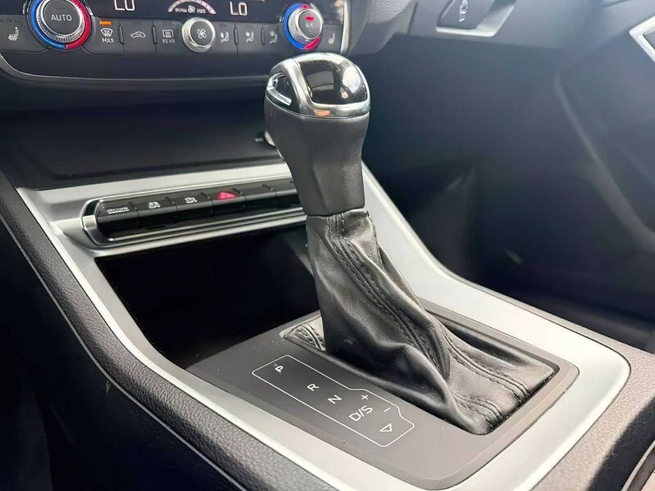 Audi Q3      2019