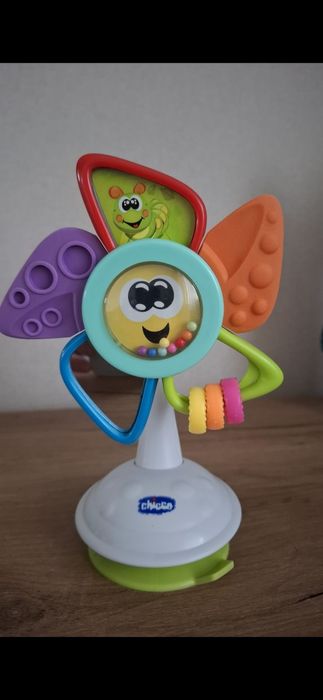 Погремушка на присоске Chicco