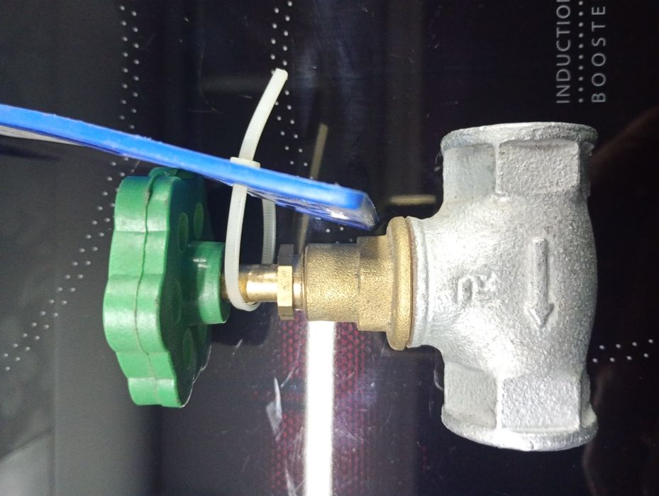 Zawór przelewowy 1/2