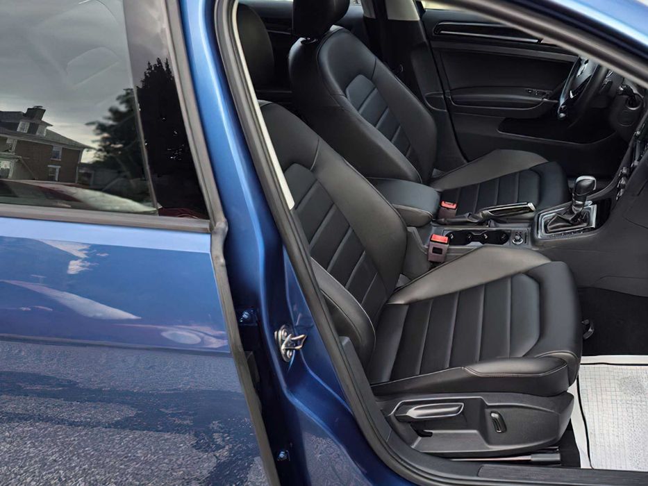 Volkswagen Golf      2017