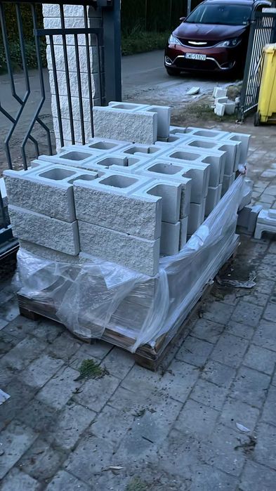 Joniec Silver bloczki 38x22x16 daszki 50x27x6