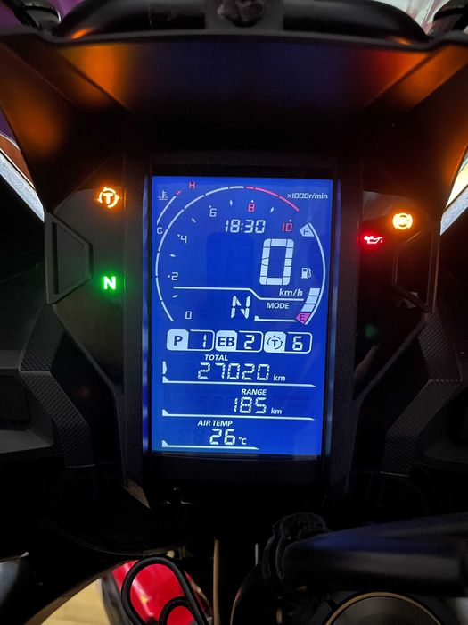 Honda Africa Twin CRF1000L 2018 | 27.000 km | Único Dono | Full Extras
